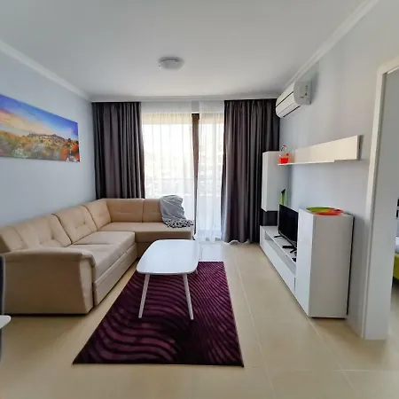 Green Life Beach 4 Апартаменты Созополь