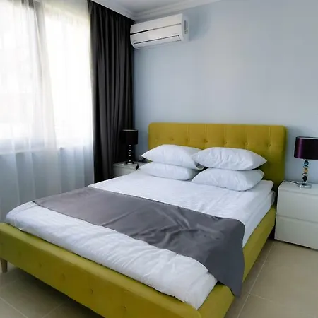 Green Life Beach 4 Апартаменты *