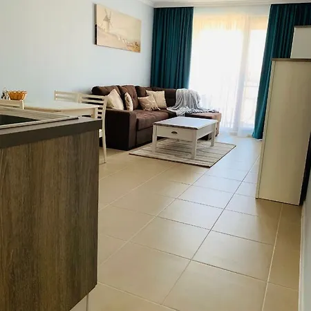 Апартаменты Green Life Beach 4 *