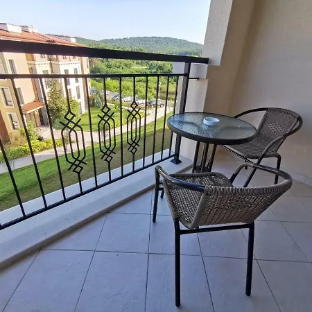 Апартаменты Green Life Beach 4 *