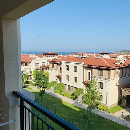 Green Life Beach 4 Апартаменты Созополь